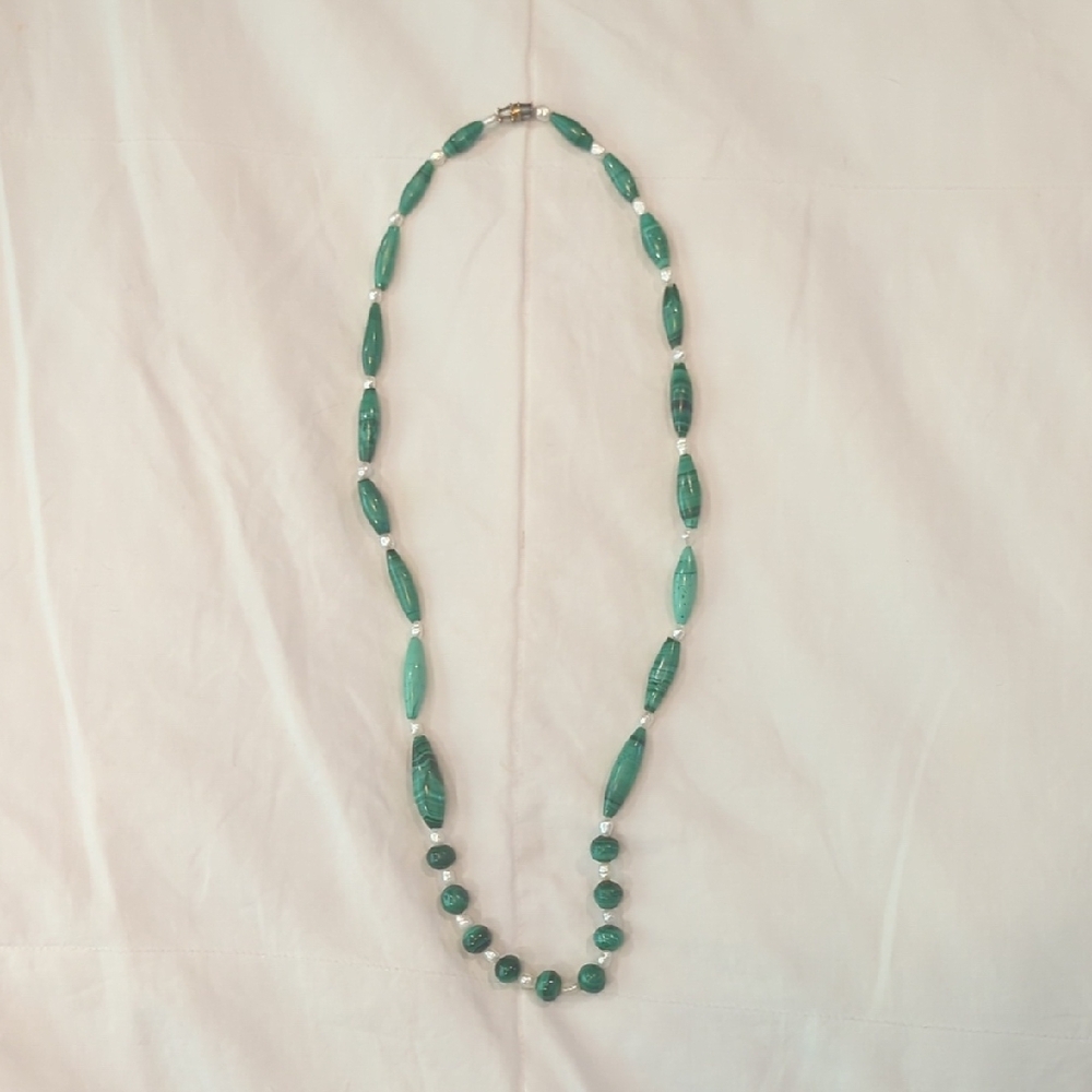 Elegant Green Beaded Necklace